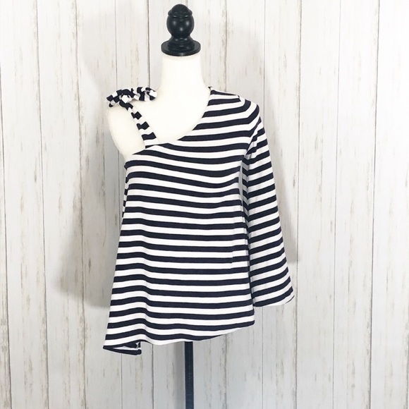 Club Monaco Tops - Club Monaco Cynder Top, XS, S, MED